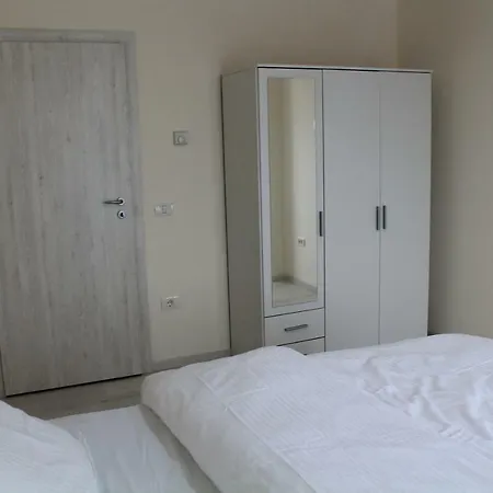 Visaj Apartment *